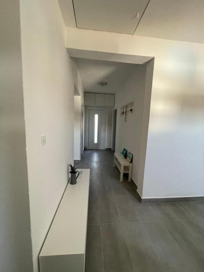 Apartmani Fulir Vrsi Exterior foto